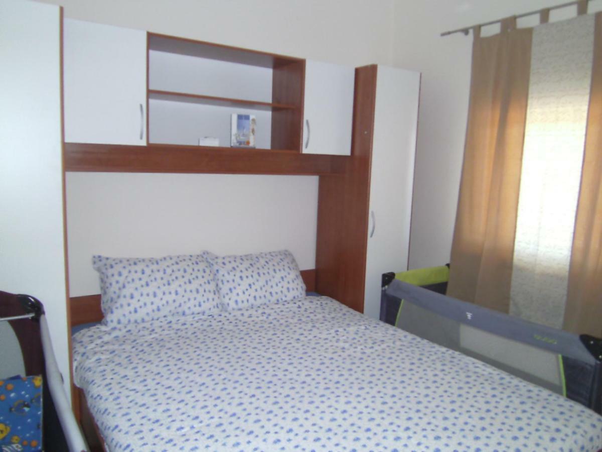 Apartments Vir Delfin Luaran gambar