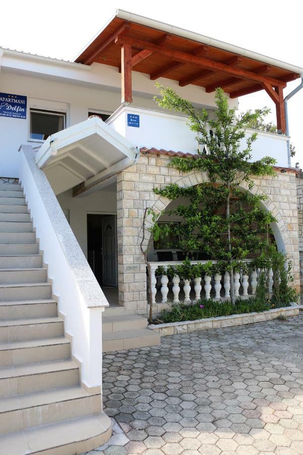 Apartments Vir Delfin Luaran gambar