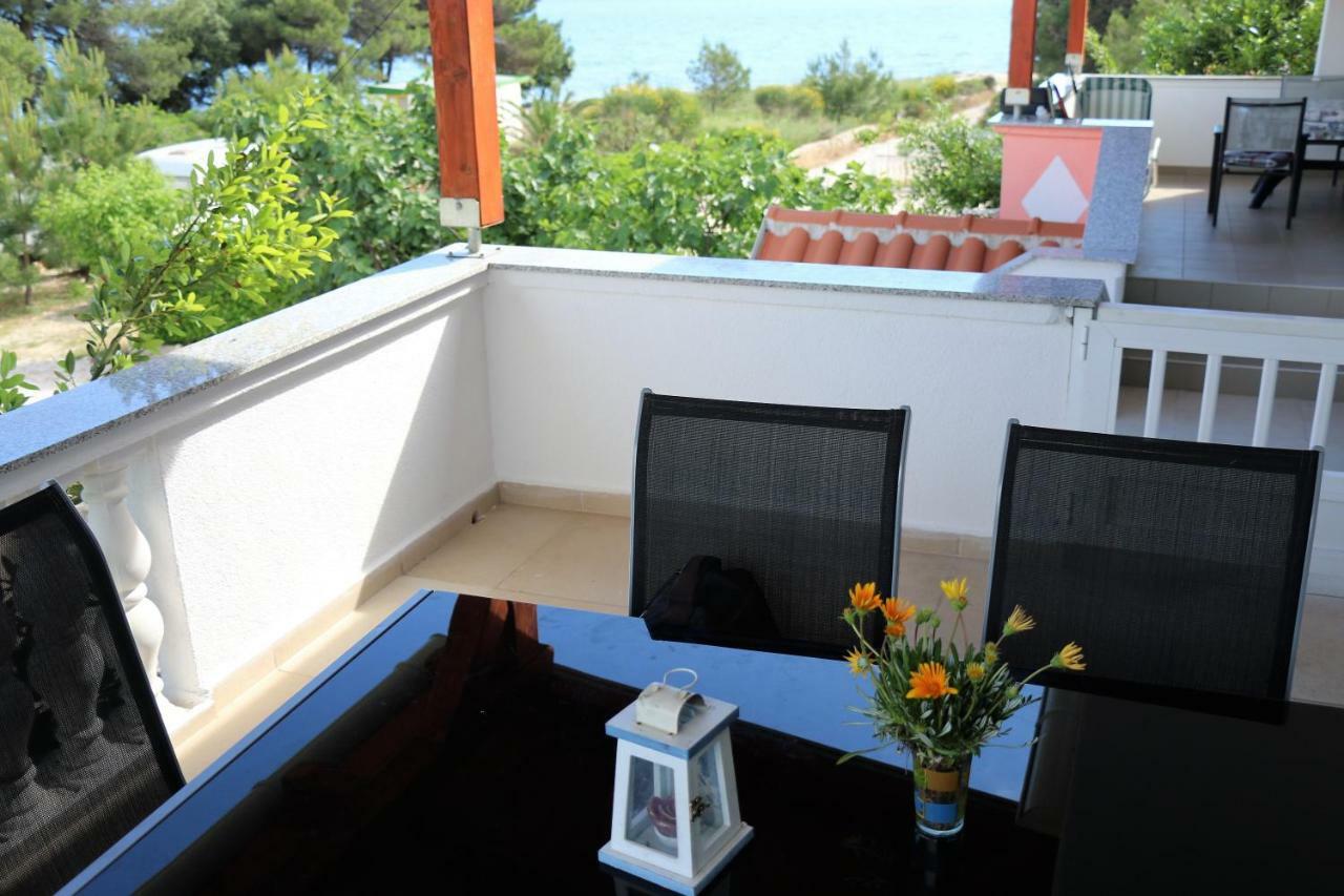 Apartments Vir Delfin Luaran gambar
