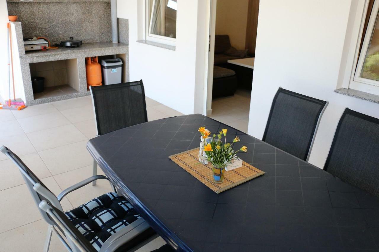 Apartments Vir Delfin Luaran gambar