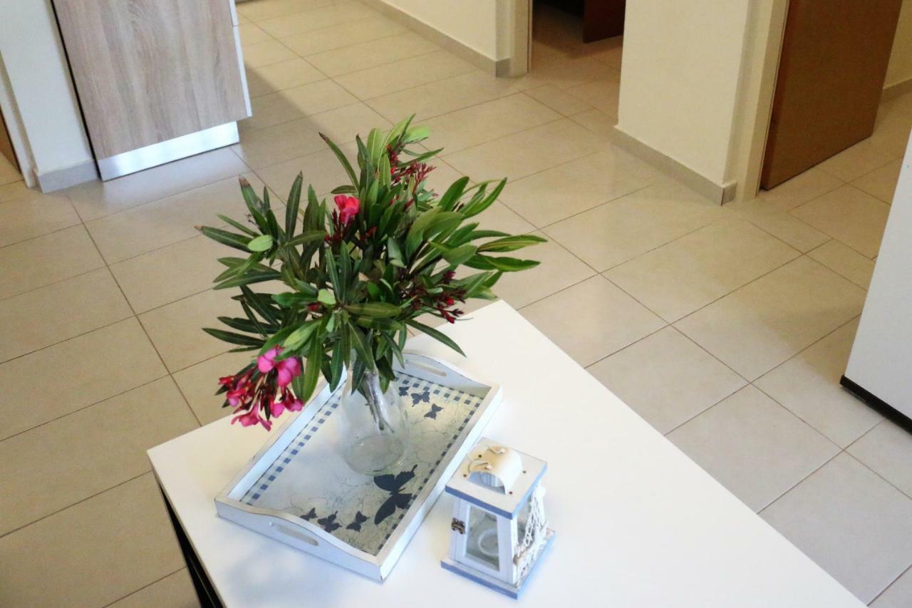 Apartments Vir Delfin Luaran gambar