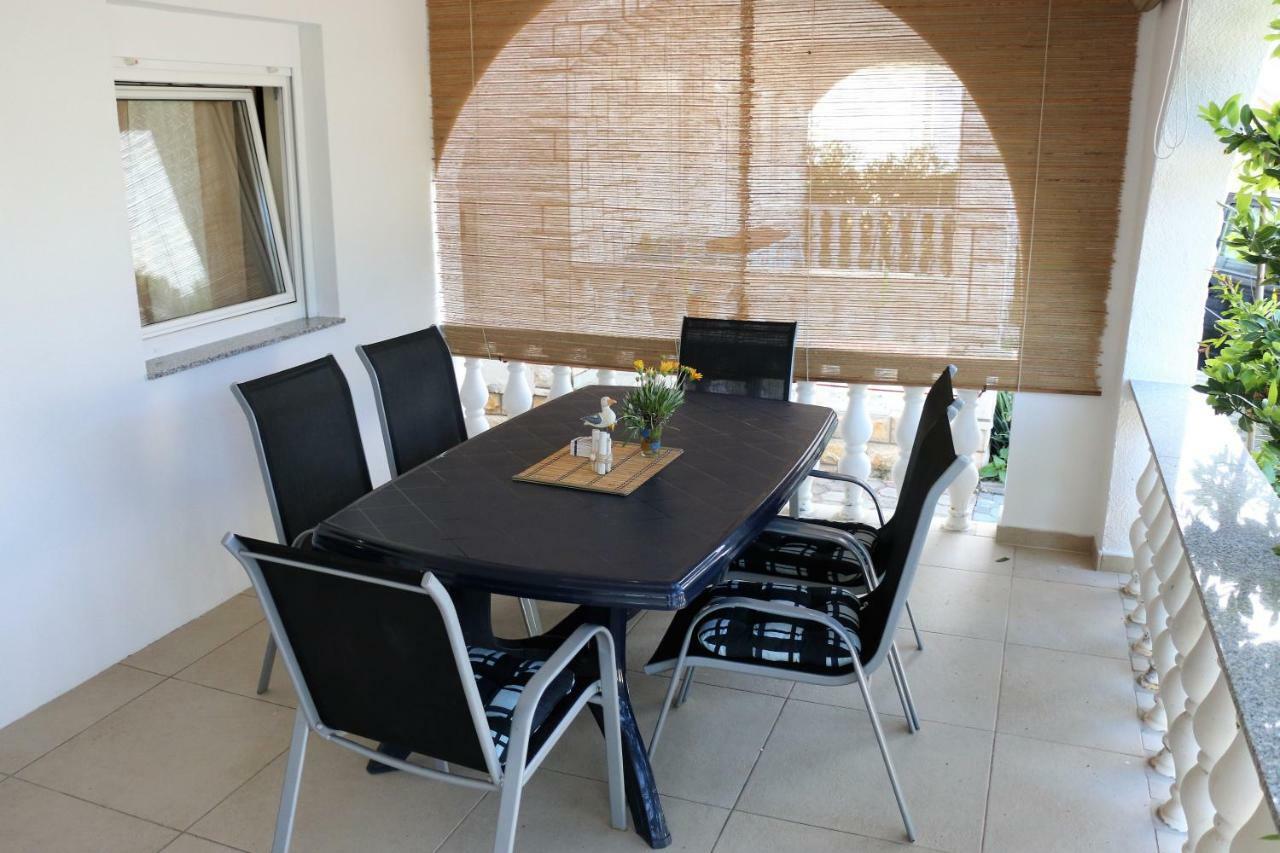 Apartments Vir Delfin Luaran gambar