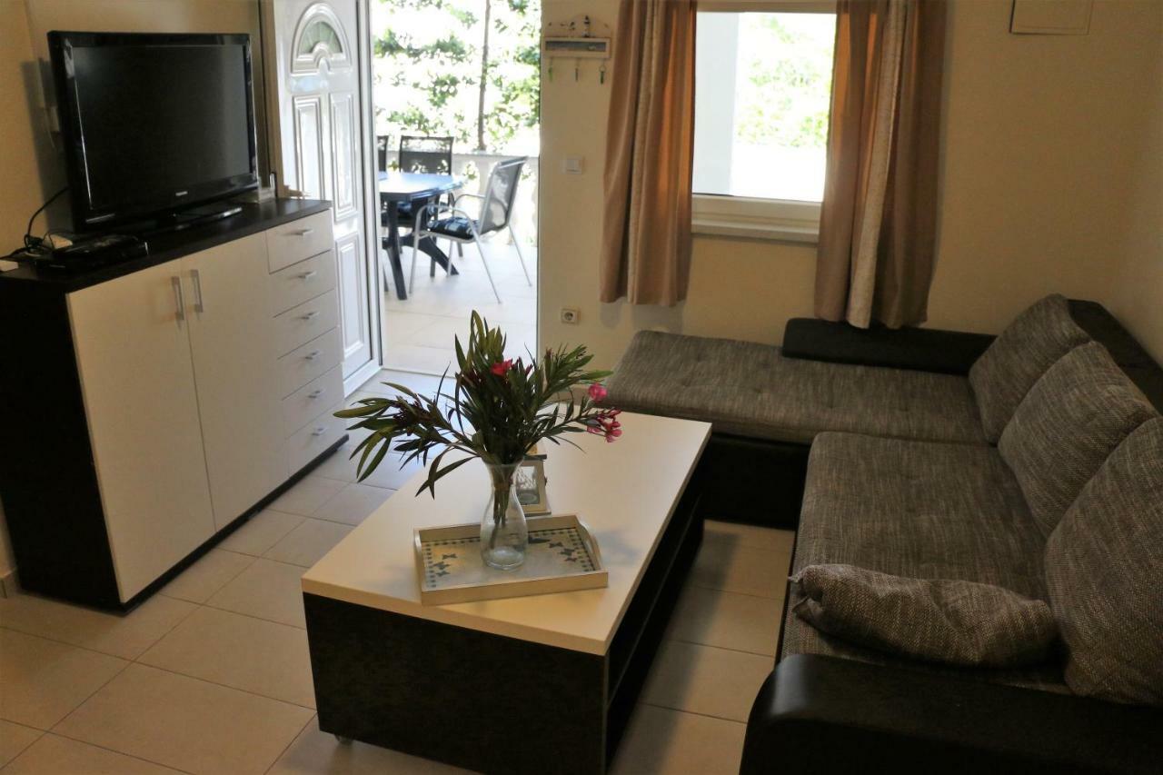 Apartments Vir Delfin Luaran gambar
