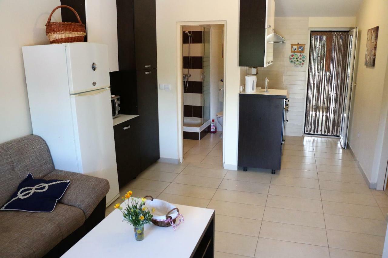 Apartments Vir Delfin Luaran gambar